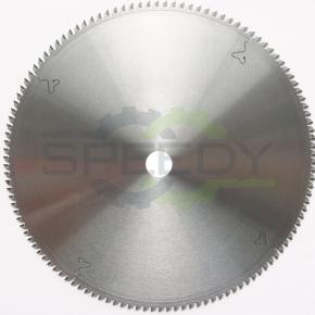 Cutting saw blade for materials such as acryilc